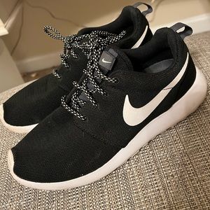 Womens Nike 7.5 Used but good condition